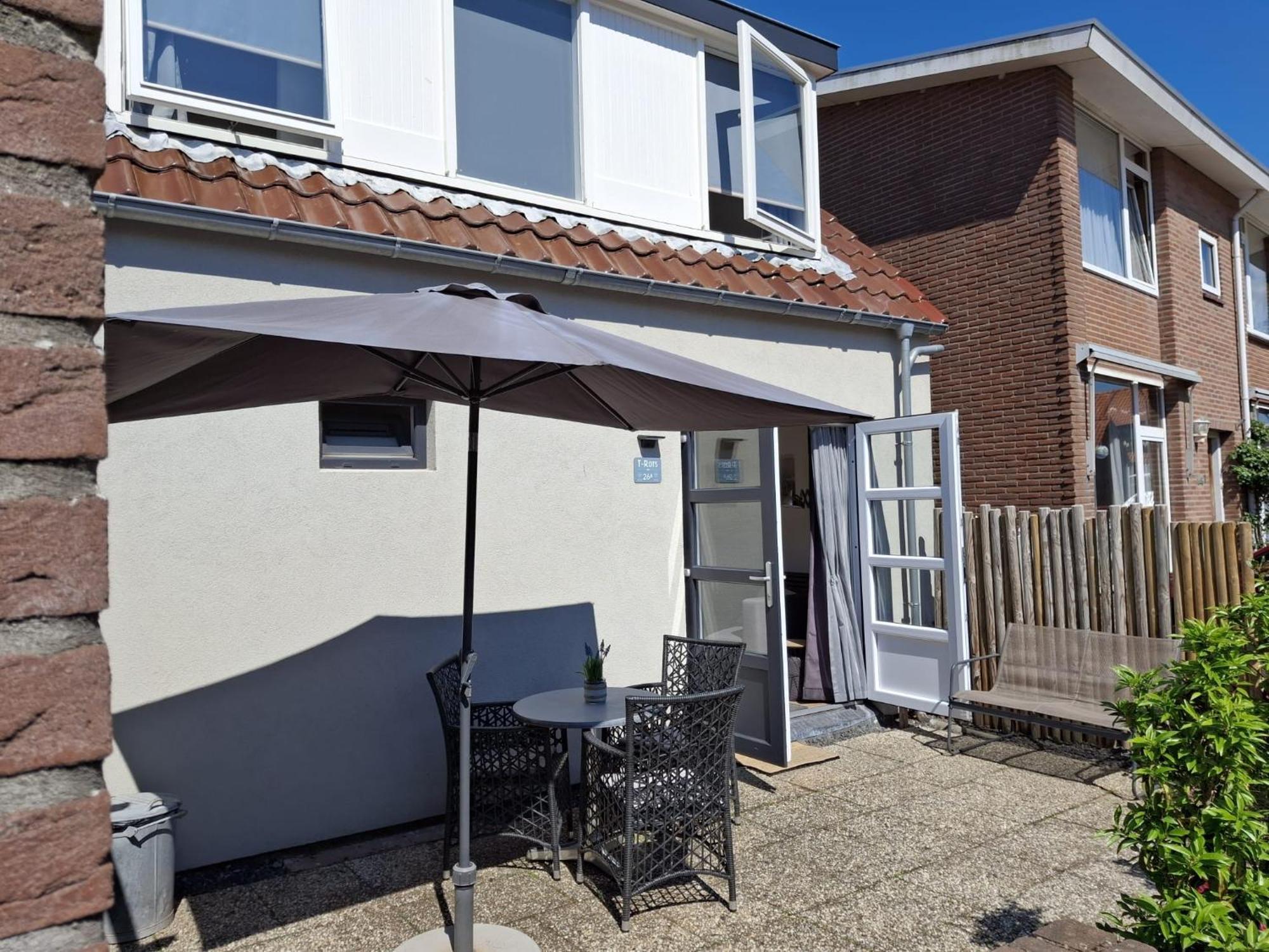 T-Rots, Prachtig Zomerhuis Noordwijk Exterior photo